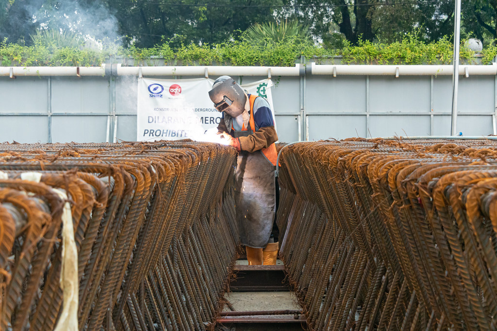 Pembuatan rebar cage